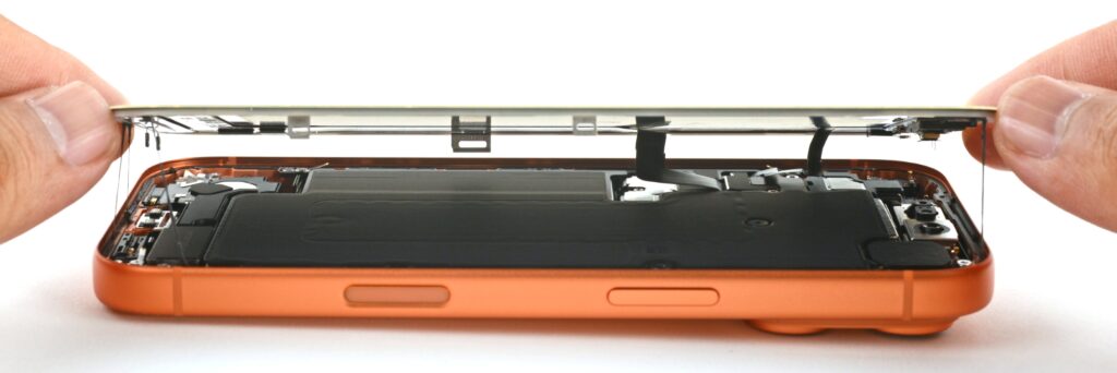 iPhone 17 repair issues